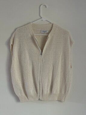 Nina Kendosa Paris Sleeveless Zipper Sweater in Cream, sz OS